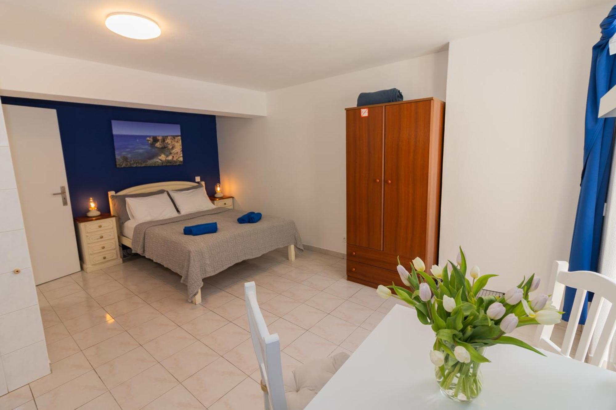 Bb Dona Ana Bed & Breakfast Lagos Eksteriør bilde